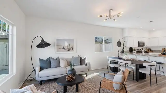 1331 Holly Ave, Imperial Beach, CA 91932 - Image #3