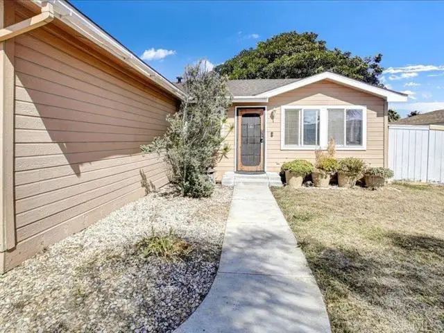 675 Parker Street, Oceanside, CA 92057 - Image #2