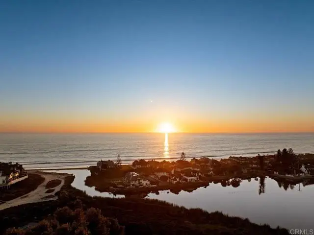 2517 State Street, Carlsbad, CA 92008 - Image #1