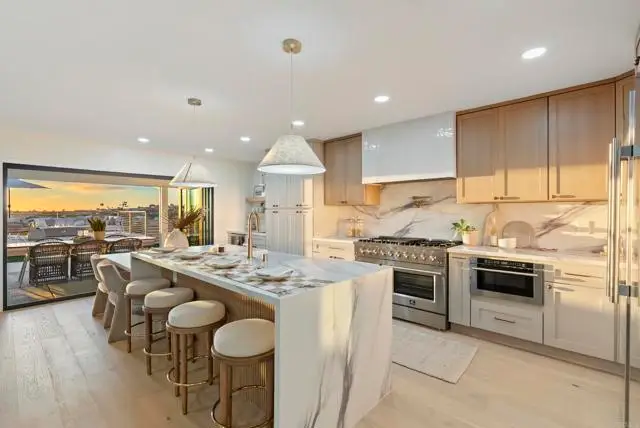 2258 Bahia Drive, La Jolla, CA 92037 - Image #2