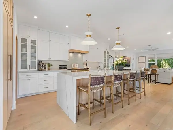 8278 Parkside Cres, San Diego, CA 92127