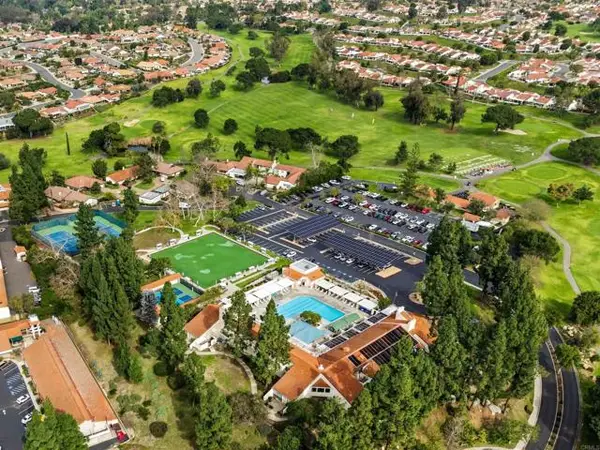 17607 Pomerado #107, San Diego, CA 92128