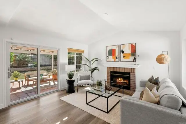 725 Cleveland Ave, Escondido, CA 92026 - Image #2