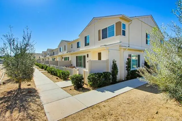 35131 Rangpur Ln, Fallbrook, CA 92028 - Image #2