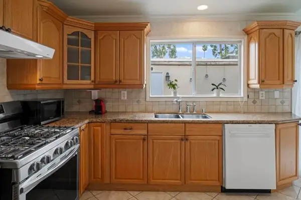 6521 Wystone Avenue #3, Reseda (los Angeles), CA 91335