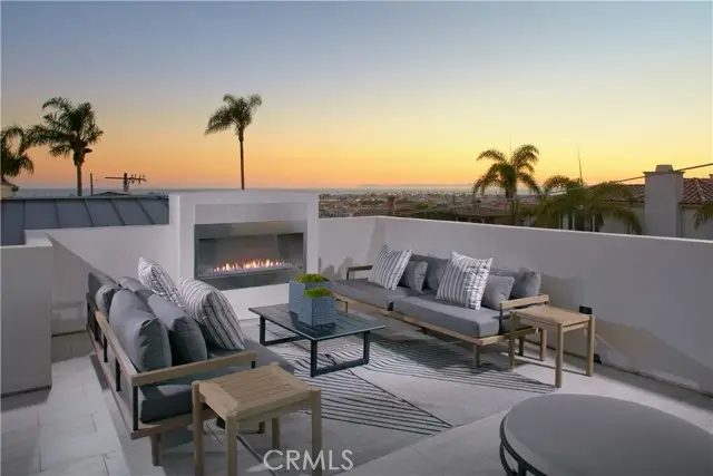 1210 Kings Rd, Newport Beach, CA 92663 - Image #3