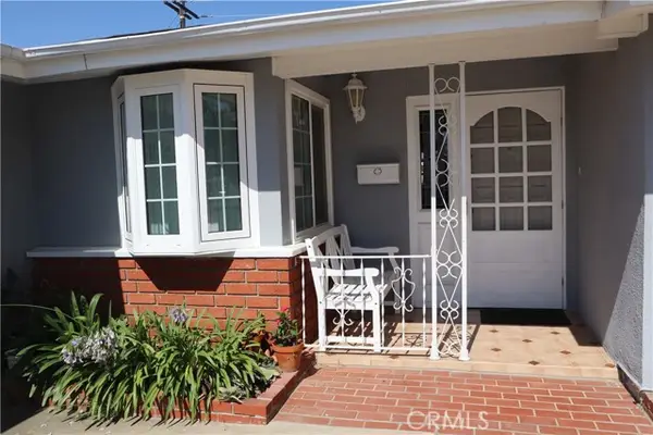 2323 Cornell Dr, Costa Mesa, CA 92626