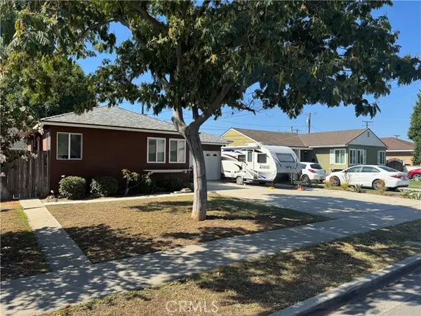 1616 E Briarvale Avenue, Anaheim, CA 92805