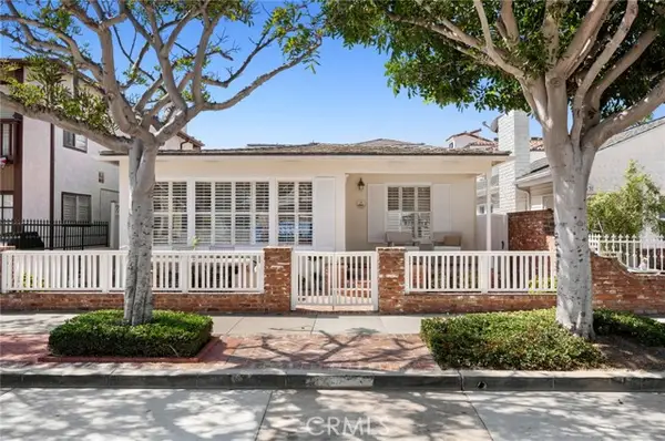 1537 E Ocean Boulevard, Newport Beach, CA 92661