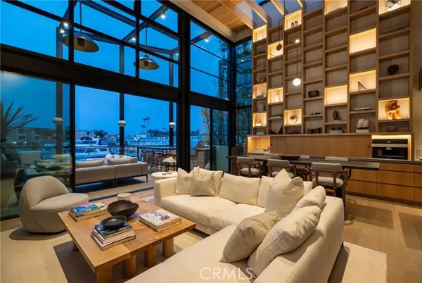 2910 Lafayette Avenue, Newport Beach, CA 92663