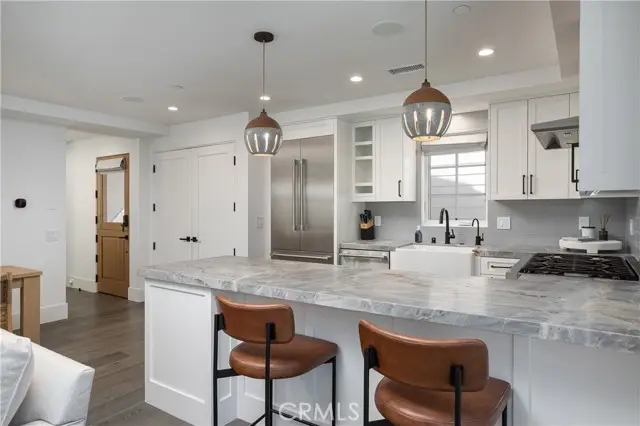 714 Iris Avenue, Corona Del Mar, CA 92625 - Image #1