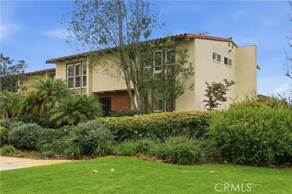 2225 Vista Huerta, Newport Beach, CA 92660