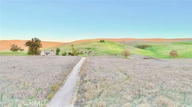 3780 S Gillis Canyon, Shandon, CA 93461 - #3