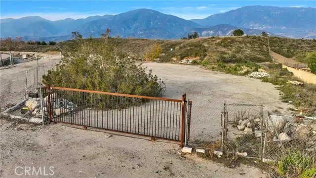 10 Kendall Dr, San Bernardino, CA 92407 - Image #2