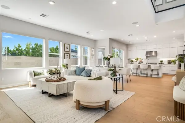 301 Brackens, Lake Forest (el Toro), CA 92630