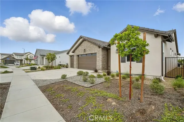 28410 Orange Park Drive, Castaic, CA 91384 - Image #2