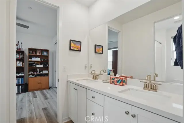 28410 Orange Park Drive, Castaic, CA 91384 - Image #3