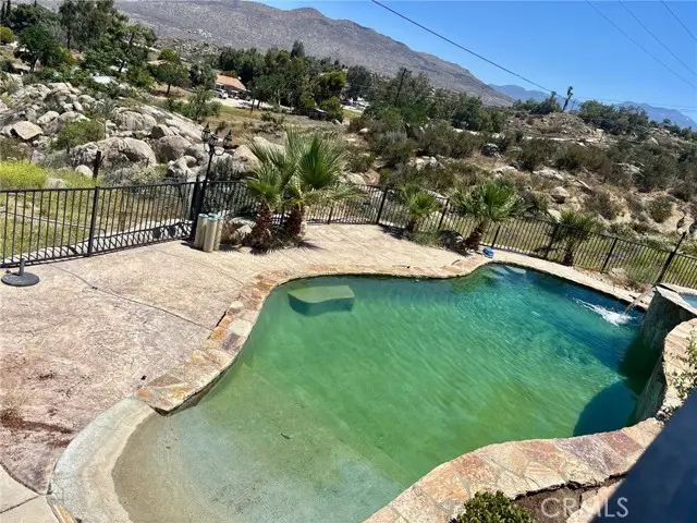 32375 Sage Road, Hemet, CA 92544 - Image #2