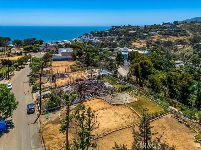 17047 Bollinger Drive, Pacific Palisades, CA 90272 - Image #2