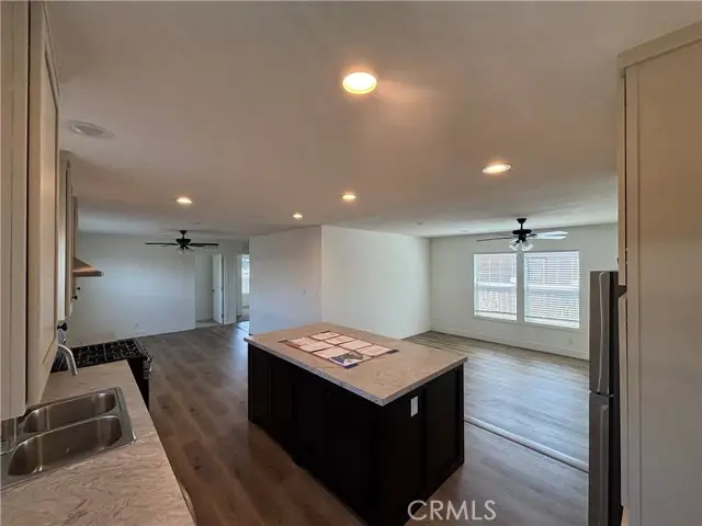 1097 N State Street #206, Hemet, CA 92543 - Image #2