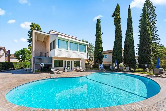 5041 Lampson Avenue, Los Alamitos, CA 90720 - Image #2