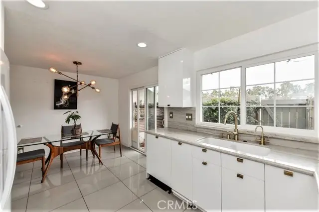 53 Oxford #14, Irvine, CA 92612 - Image #3