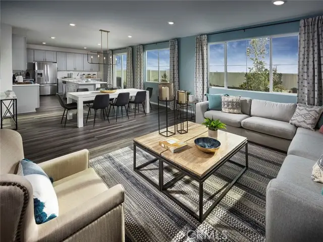 19529 Hanging Rock Road, Lake Elsinore, CA 92532 - Image #3