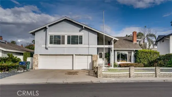 20392 Redwood Lane, Huntington Beach, CA 92646