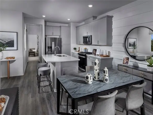 207 Aurora Lane, Pomona, CA 91767 - Image #3