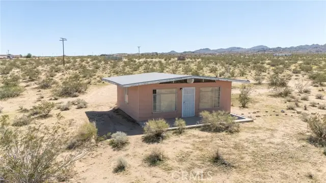 5555 Oleta Rd, Landers, CA 92285 - Image #2