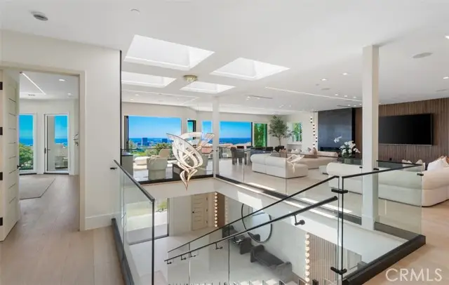 4 Narbonne, Newport Beach, CA 92660 - #2