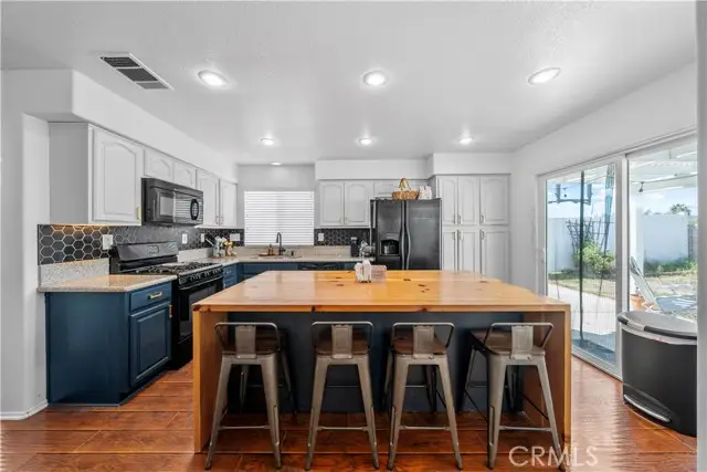 815 Autumn Lane, Corona, CA 92881 - Image #2