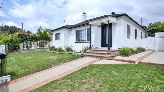 11445 Saticoy Street, North Hollywood, CA 91605 - Image #1