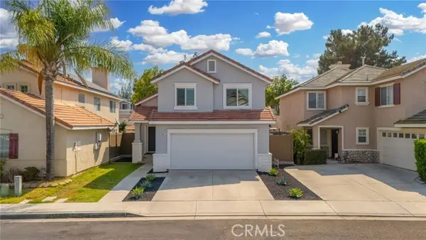 823 Pathfinder Way, Corona, CA 92878