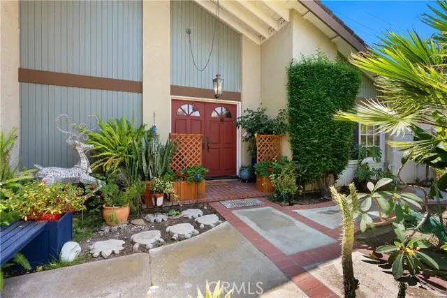 622 W Alpine Avenue, Santa Ana, CA 92707 - Image #3
