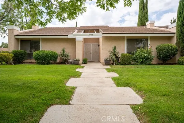 2904 W Avenue J4, Lancaster, CA 93536
