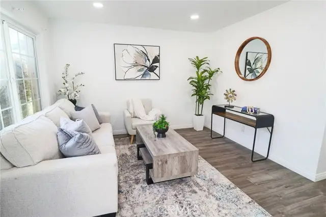 1602 N King Street #E1, Santa Ana, CA 92706 - #1