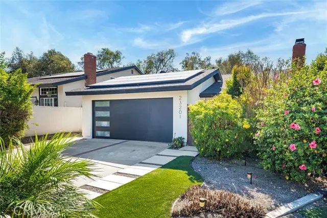 23201 Via Mirlo, Mission Viejo, CA 92691 - Image #2