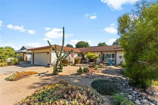 2014 E 20th Street, Santa Ana, CA 92705 - Image #1