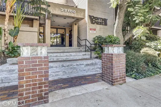 22100 Burbank #130C, Woodland Hills, CA 91367 - Image #3