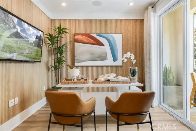 595 S Lyon Street, Santa Ana, CA 92705 - Image #2