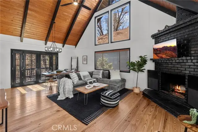 28886 Cedar Drive, Lake Arrowhead, CA 92352 - Image #3