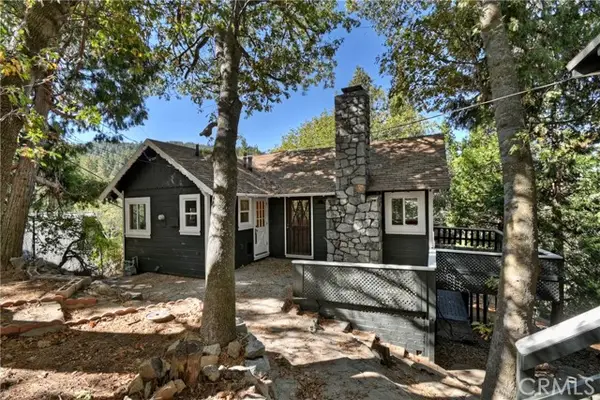 912 Berne, Crestline, CA 92325