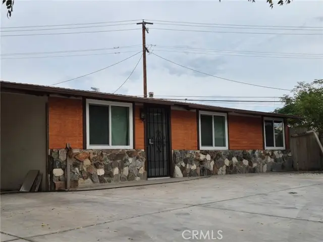 16611 Yucca Avenue, Victorville, CA 92395 - Image #1