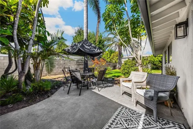 868 Towne, Costa Mesa, CA 92627 - Image #3