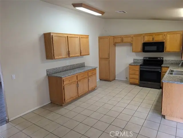 2939 E Avenue R10, Palmdale, CA 93550 - Image #2