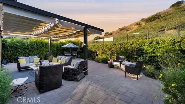 343 Paradiso, Irvine, CA 92602