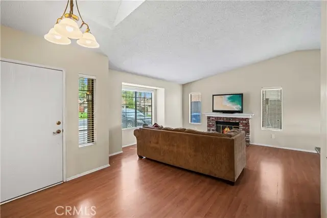 12052 Elk Boulevard, Riverside, CA 92505 - #3