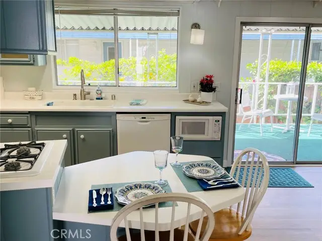 101 Malaga Street, Tustin, CA 92780 - Image #3