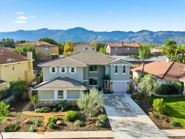 1388 Roadrunner Drive, Corona, CA 92881